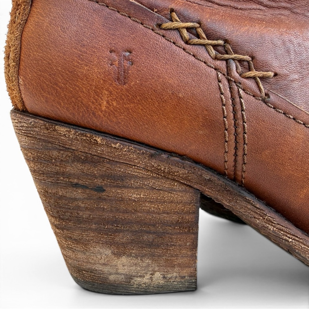 Frye Leslie Artisan Short Cognac Leather Ankle Boots Retired – Size 9 B - Picture 7 of 10